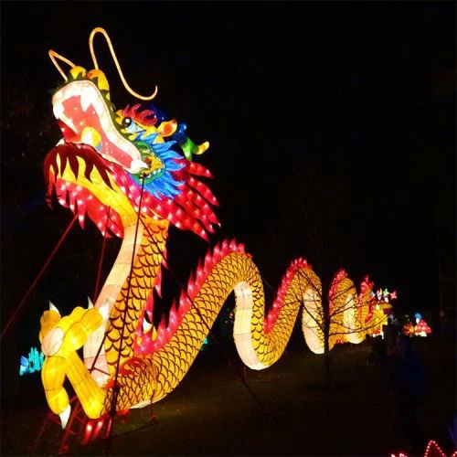 Увеселителен китайски копринен фенер