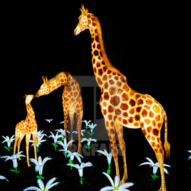 Factory Supply Outdoor Lifelike Giraffe Decoration Silk Lanterns